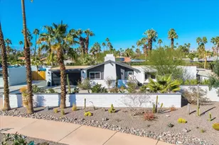 1110 E Vista Chino Rd, Palm Springs, CA 92262 - Photo 1
