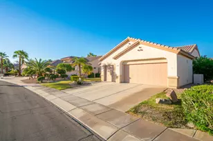 78214 Grape Arbor Ave, Palm Desert, CA 92211 - Photo 2