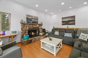 38634 N Shore Dr, Fawnskin, CA 92333 - Photo 20