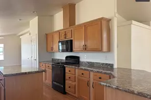 2372 Oahu Ln, Thermal, CA 92274 - Photo 2