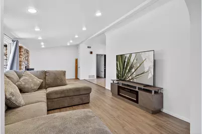 7504 Balsa Avenue, Yucca Valley, CA 92284 - Photo 12