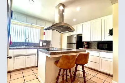 9724 Valencia Drive, Desert Hot Springs, CA 92240 - Photo 10