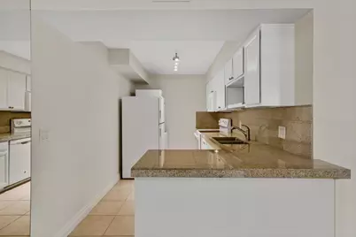 1100 E Amado Road #15D1, Palm Springs, CA 92262 - Photo 10