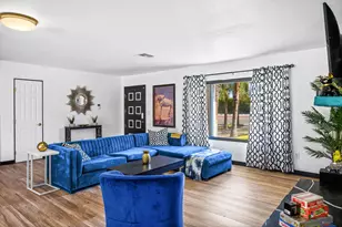 2099 E Racquet Club Road E, Palm Springs, CA 92262 - Photo 14