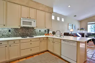 42451 Saladin Dr, Palm Desert, CA 92211 - Photo 8