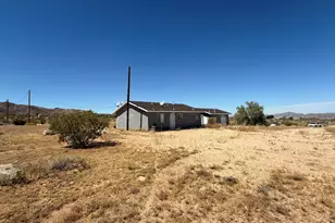 1863 Cypress Ln, Landers, CA 92285 - Photo 12