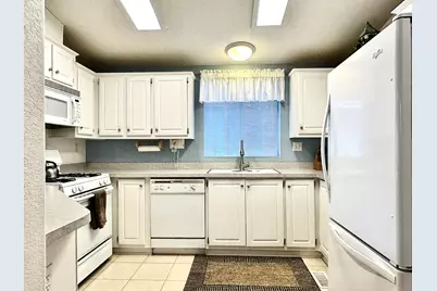 18070 Langlois Road #227, Desert Hot Springs, CA 92241 - Photo 10