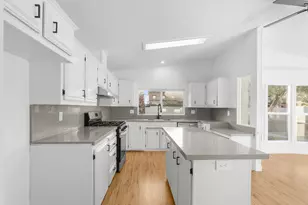 73450 Country Club Dr, Palm Desert, CA 92260 - Photo 8