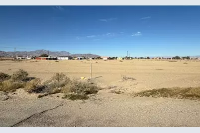 1188 Riviera Cir, Thermal, CA 92274 - Photo 2