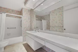 2 Valencia Dr, Rancho Mirage, CA 92270 - Photo 10