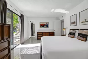 1031 E El Conquistador, Palm Springs, CA 92262 - Photo 18