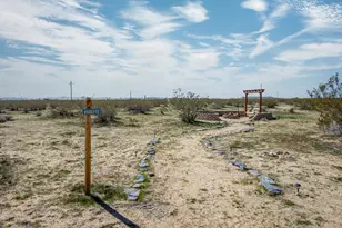 61186 Sespe St, Landers, CA 92285 - Photo 36