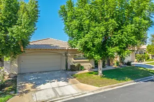 15 Florentina Dr, Rancho Mirage, CA 92270 - Photo 2