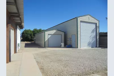 2265 E Chanslor Way, Blythe, CA 92225 - Photo 18