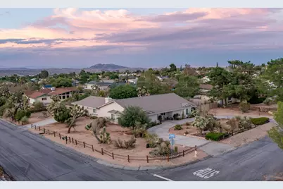 8395 Emerson Avenue, Yucca Valley, CA 92284 - Photo 4