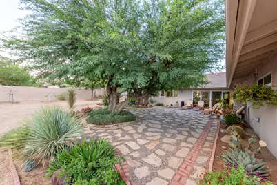 8395 Emerson Avenue, Yucca Valley, CA 92284 - Photo 26