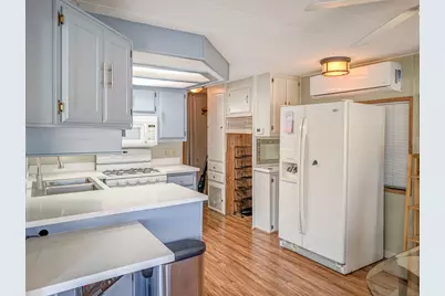 70200 Dillon Road #93, Desert Hot Springs, CA 92241 - Photo 8