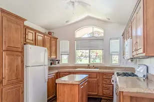 70200 Dillon Road, Desert Hot Springs, CA 92241 - Photo 18