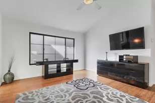 194 Green Mountain Dr, Palm Desert, CA 92211 - Photo 24