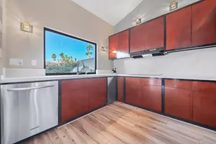 194 Green Mountain Dr, Palm Desert, CA 92211 - Photo 12