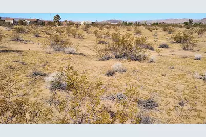 565 N Inez Avenue, Landers, CA 92285 - Photo 18
