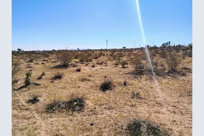 565 N Inez Avenue, Landers, CA 92285 - Photo 6