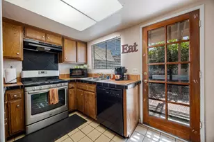 319 Tava Ln, Palm Desert, CA 92260 - Photo 10