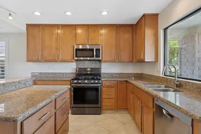 96 Presidio Place, Palm Desert, CA 92260 - Photo 12