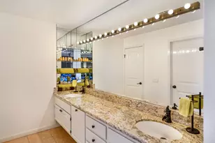500 E Amado Road E, Palm Springs, CA 92262 - Photo 22