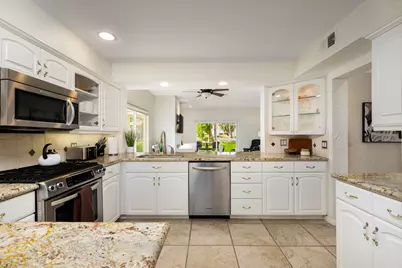 678 Vista Lago Circle N, Palm Desert, CA 92211 - Photo 10