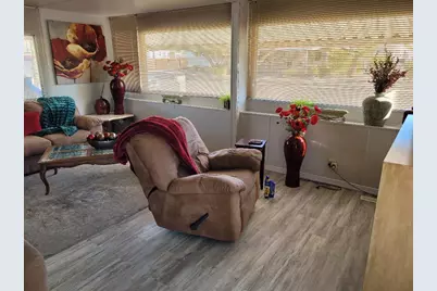 32561 Desert Moon Drive, Thousand Palms, CA 92276 - Photo 10