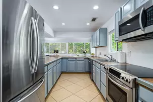 830 N Riverside Dr, Palm Springs, CA 92264 - Photo 20