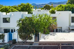 48724 Desert Flower Dr, Palm Desert, CA 92260 - Photo 2