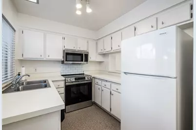 48724 Desert Flower Drive, Palm Desert, CA 92260 - Photo 14