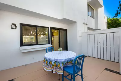 48724 Desert Flower Drive, Palm Desert, CA 92260 - Photo 10