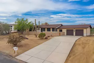 7390 Camarilla Ave, Yucca Valley, CA 92284 - Photo 2
