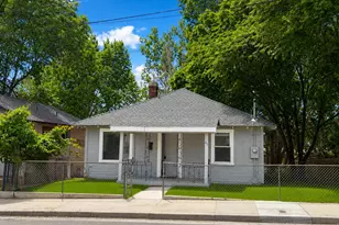 40 Foss St, Susanville, CA 96130 - Photo 2