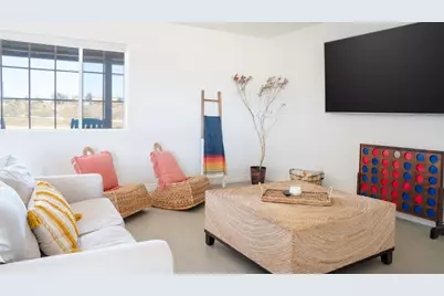 56625 Lowe Avenue, Yucca Valley, CA 92284 - Photo 10