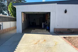 16821 Lakeside Ct, Desert Hot Springs, CA 92241 - Photo 32