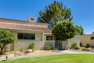 136 Desert W Dr, Rancho Mirage, CA 92270 - Photo 2