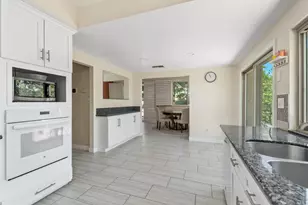 30 San Juan Dr, Rancho Mirage, CA 92270 - Photo 12