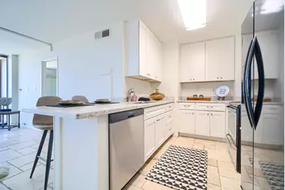 1750 E Ocean Boulevard #903, Long Beach, CA 90802 - Photo 4