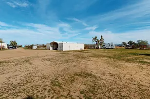 57775 Junipero Trail, Yucca Valley, CA 92284 - Photo 14