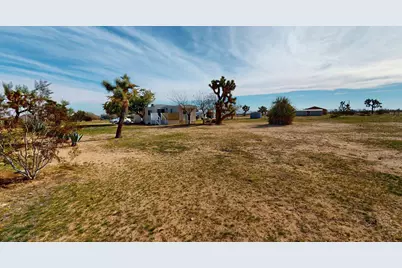 57775 Junipero Trail, Yucca Valley, CA 92284 - Photo 10