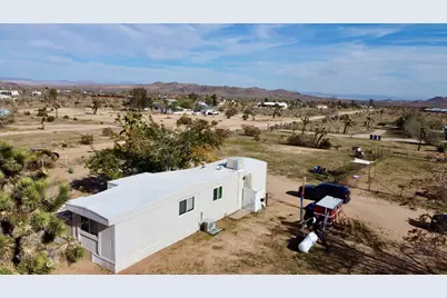 57775 Junipero Trail, Yucca Valley, CA 92284 - Photo 16