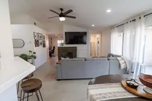 37676 Driscoll St, Palm Desert, CA 92211 - Photo 6