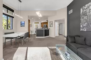 900 E Palm Canyon Dr, Palm Springs, CA 92264 - Photo 22