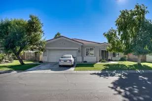 79835 Parkway Esplanade N, La Quinta, CA 92253 - Photo 1