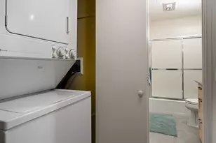 70 Lakeview Dr, Palm Springs, CA 92264 - Photo 20