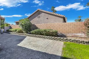 69624 Northhampton Ave, Cathedral City, CA 92234 - Photo 32